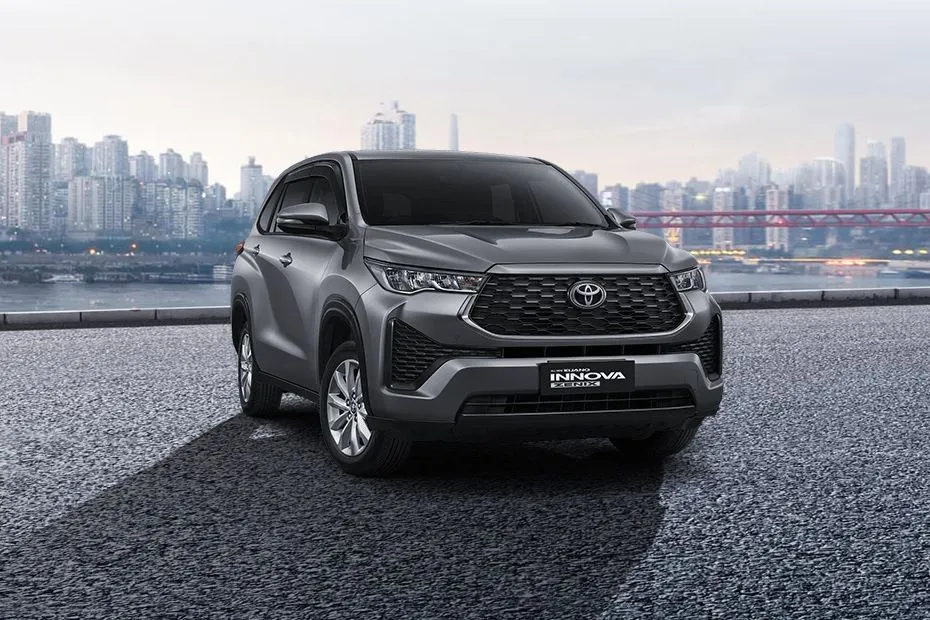 toyota-innova-zenix